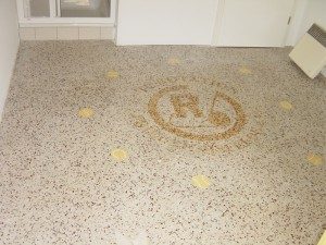 Terrazzo mit Logo-Muster - Professionelle Bearbeitung