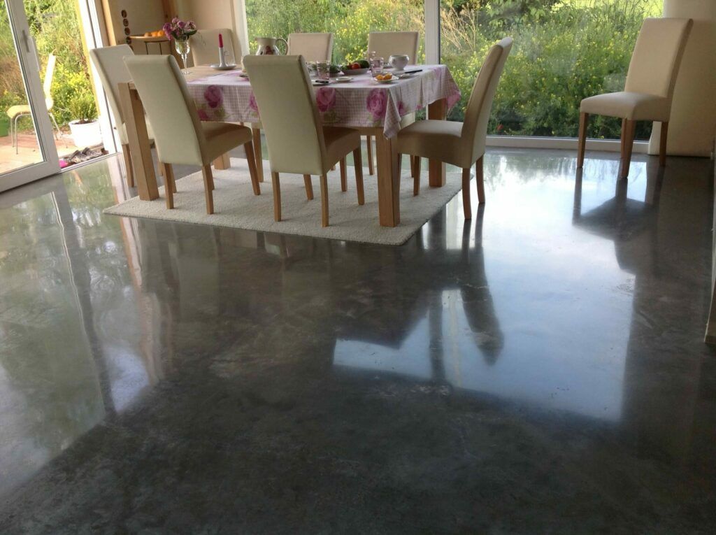 Sichtbeton reinigen und polieren